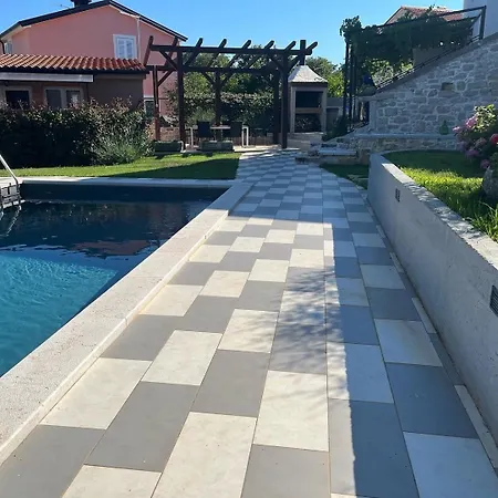 Apartman Casa Dinko
